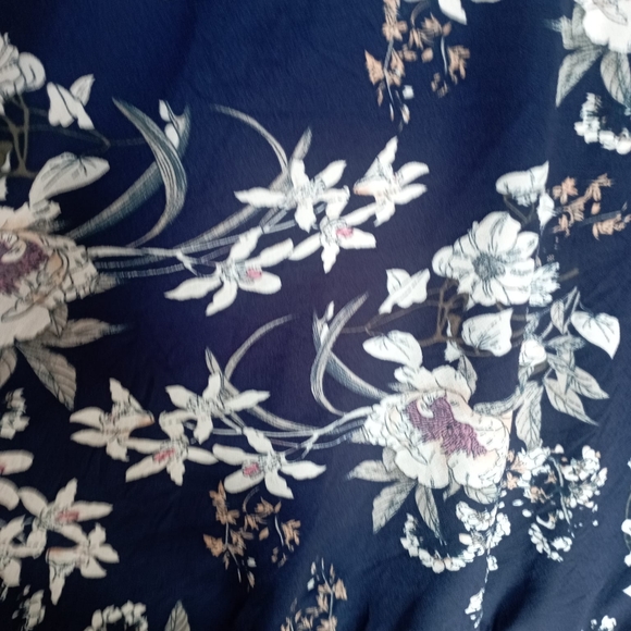 🧿🧿🧿 Shein Navy Floral Jersey Sweatshirt - Picture 14 of 15